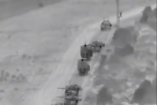 Incursione nella notte a Gaza, tank Israele colpiscono nella Striscia - Video