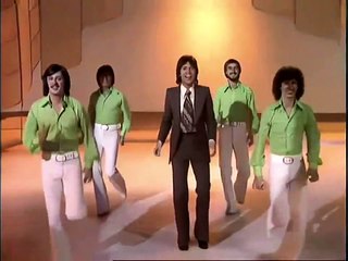 GOOD DAY SUNSHINE by Cliff Richard - live TV performance 1974 +lyrics
