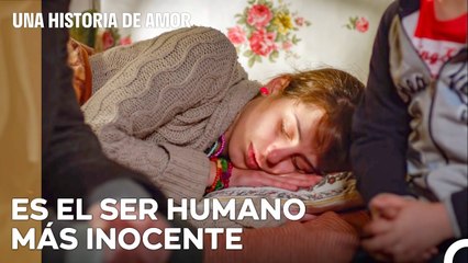 Emine Está En La Comisaría - Una Historia De Amor