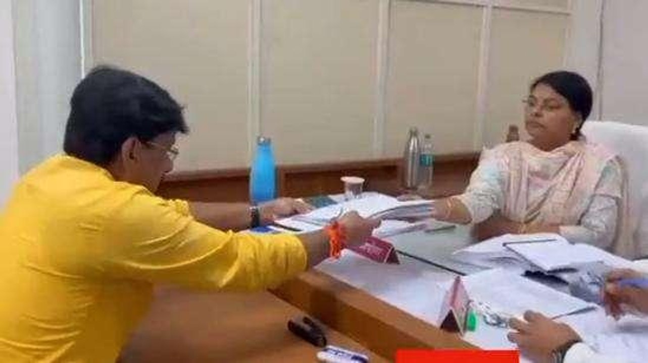 चाचौड़ा: महेंद्र सिंह सिसोदिया ने भरा अपना नामांकन, कार्यकर्ता हुए शामिल