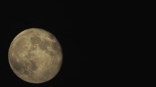 The full moon this week can affect how well you sleep, here's how
