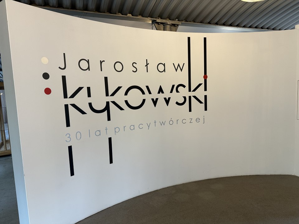 Zapowiedź. W piątek w Fabryce Sztuk w Tczewie wernisaż z okazji 30-lecia pracy twórczej Jarosława Kukowskiego