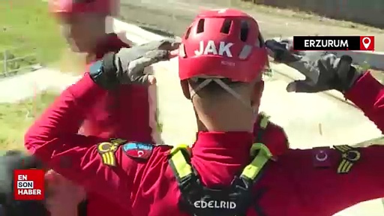 Jandarmadan 100. yıl mesajı: Her yerde göreve hazırız