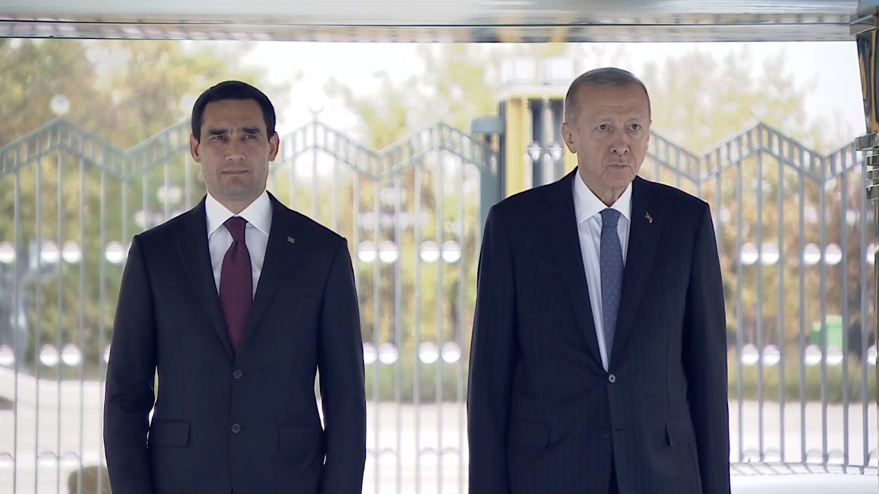 Cumhurbaşkanı Erdoğan, Türkmenistan Devlet Başkanı Serdar Berdimuhammedov’u resmi törenle karşıladı