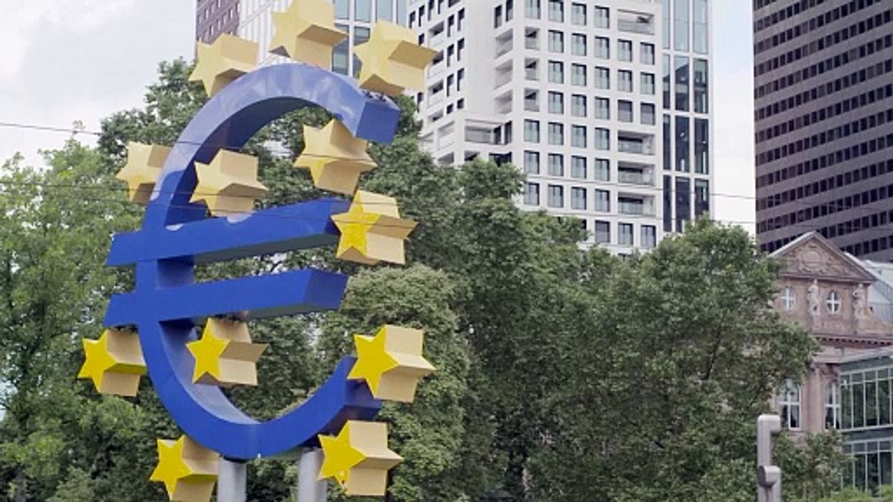 El BCE pisa el freno y mantiene los tipos en el 4,50%