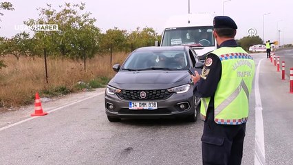 Uşak'ta jandarmadan cayrokopter destekli trafik denetimi
