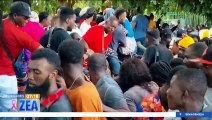 Migrantes haitianos derriban vallas de la COMAR en Chiapas