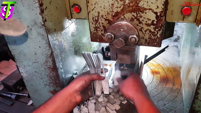 Pakistani Spoon Fork and Tongs Factory Made By Artisans With 50 Years Of History || Cutlery Set