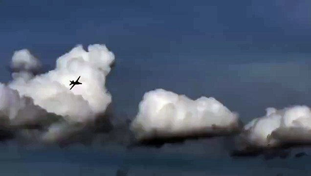 Passageiros são ejetados de avião que explodiu e escapam da morte nos EUA