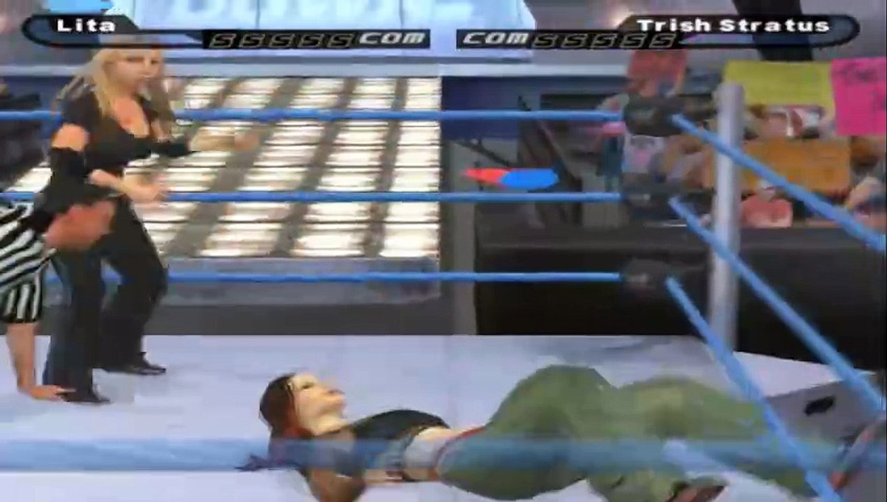 Lita vs Trish Stratus Single