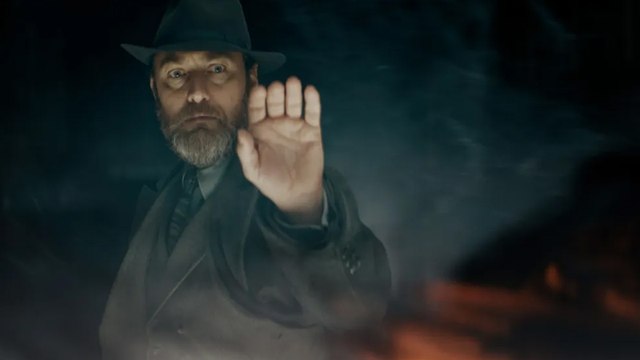 Director David Yates says ‘Fantastic Beasts’ Franchise Has Been “Parked” By Warner Bros. | THR News Video