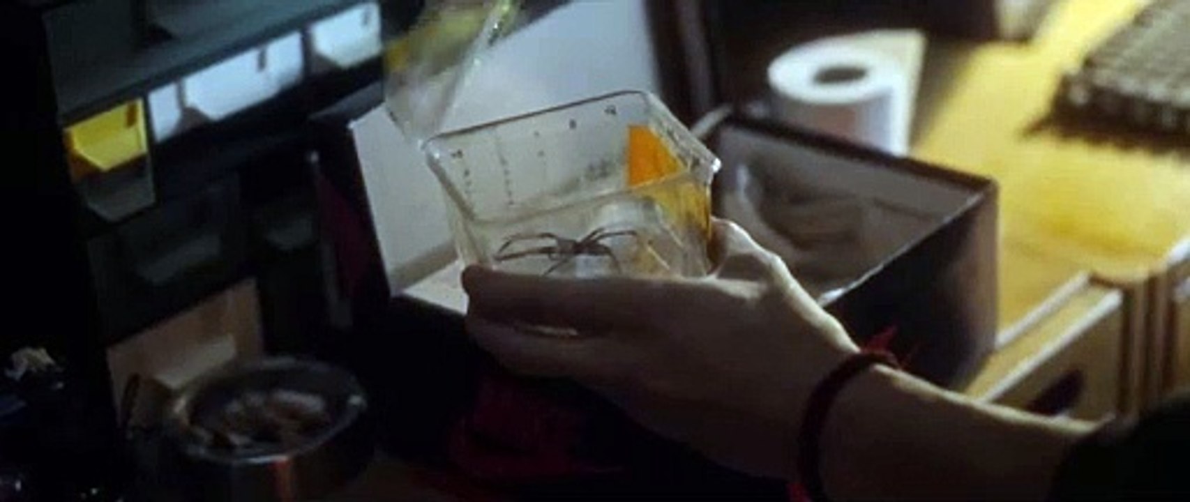 Spiders - Ihr Biss ist der Tod Trailer OV