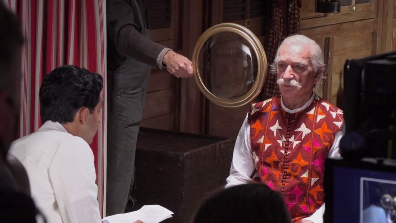 Ihr liebt Wes Anderson? Dann solltet ihr diesen Blick hinter die Kulissen nicht verpassen
