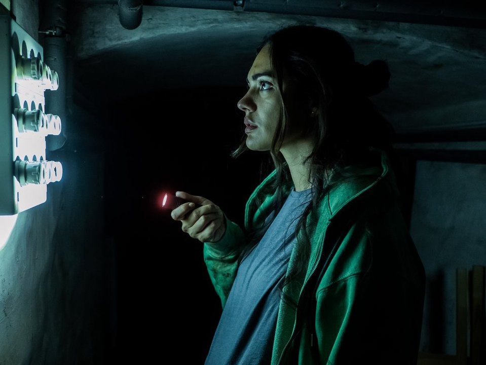 'Home Sweet Home': Trailer zum Horrorthriller mit Nilam Farooq