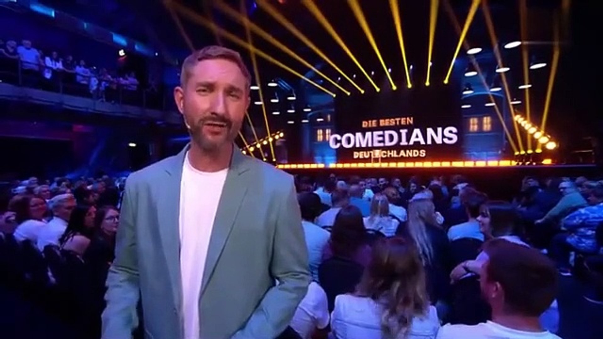 ⁣Tony Bauer-Die Schrebergartenparty (Die besten Comedians Deutschlands)