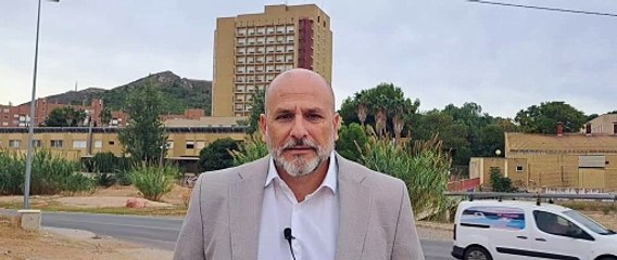 VOX acusa a todos los grupos polícos del Ayuntamiento de colaborar con el Gobierno de Sánchez para que Cartagena sea la Lampedusa española