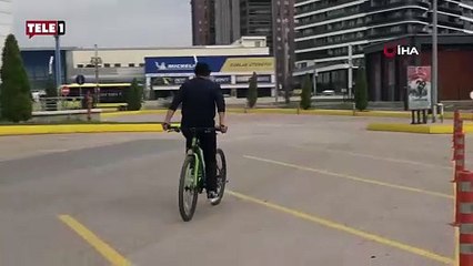 Bisikleti ters binerek süren vatandaş: Nasreddin Hoca'dan ilham aldım