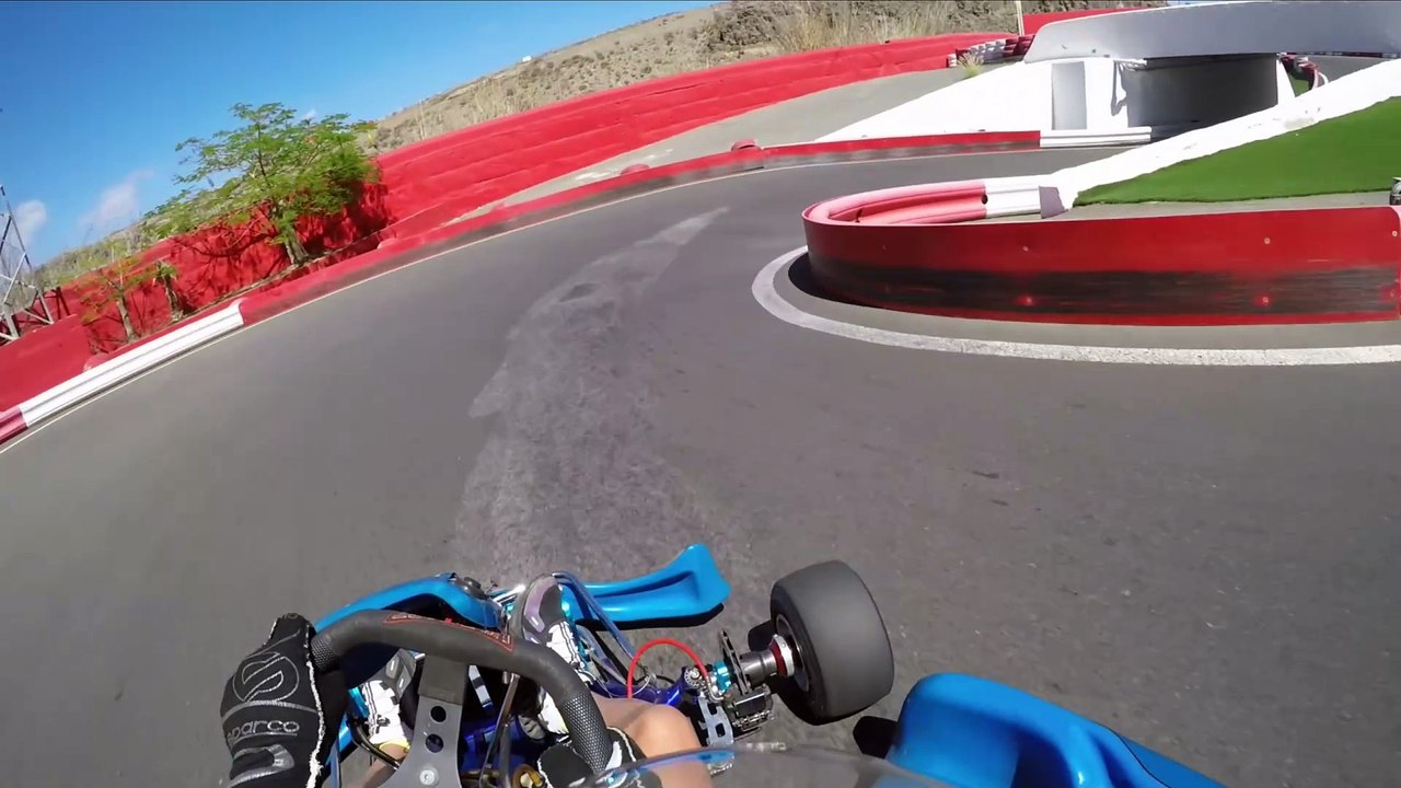 Es_¿Cómo se siente_ kart de competición __gb_ How it feels_ Racing kart __cn_ 你感觉如何？赛车卡丁车