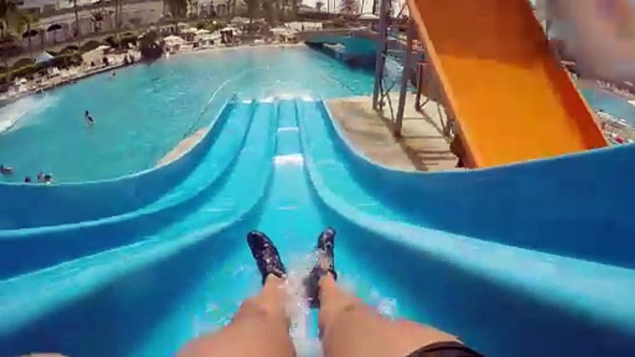 Es_ ¿Cómo se siente_ Toboganes del _Lago Taurito_ _gb_ How it feels_ _Lago Taurito_ slides