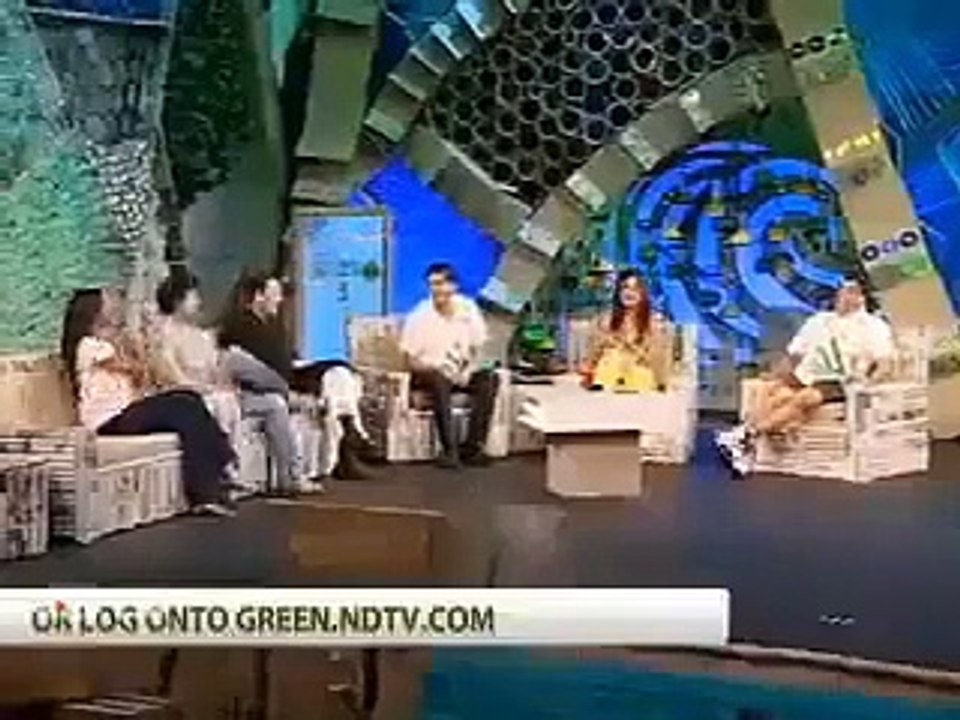 Shahrukh Khan and Priyanka Chopra at Greenathon 2012