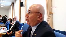 Le député du CHP, Mahmut Tanal, a critiqué la discrimination dans le journalisme à la Grande Assemblée nationale turque.