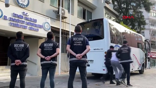 Profesyonel dalgıç, Cumhuriyet'in 100. yılına özel su altı fotoğrafları çekti