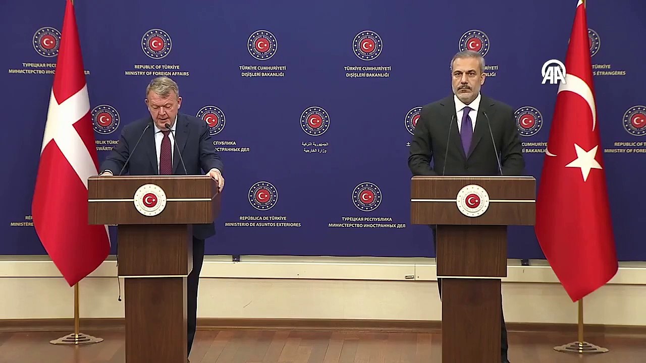 Devant les caméras, son homologue danois a déclaré : « Le Hamas est une organisation terroriste », et le ministre Fidan est immédiatement intervenu.