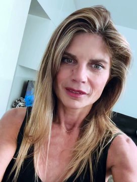 Laura Ravetto (Lega) si mette all'asta per la raccolta fondi - Chi vuole passare una giornata con me?