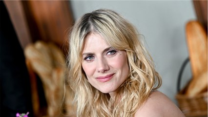 GALA VIDEO - Mélanie Laurent coupée du monde : sa vie sur “une île en Bretagne” avec ses enfants