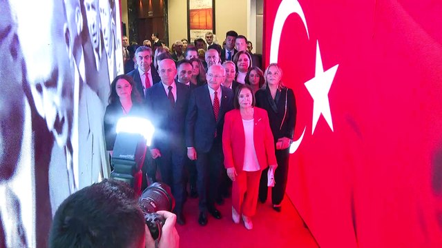 CHP GENEL BAŞKANI KEMAL KILIÇDAROĞLU, EŞİ SAYIN SELVİ KILIÇDAROĞLU İLE BİRLİKTE CUMHURİYET RESEPYİONUNA KATILDI