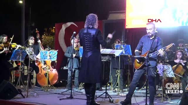 Barış Manço'nun 50 yıl önce bestelediği 100. yıl marşı seslendirildi