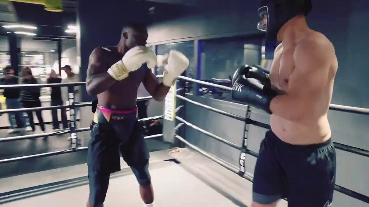 GregMMA se prend un KO contre SAMAKÉ