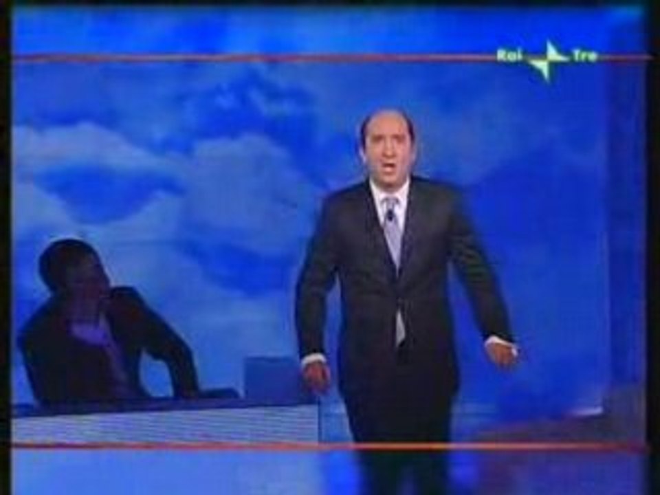 Antonio Albanese fa Antonio Cantoni