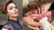 Aashka Goradia ने दिया बेटे को जन्म, Actress ने बच्चे की Photo Share कर Fans को दी Good News