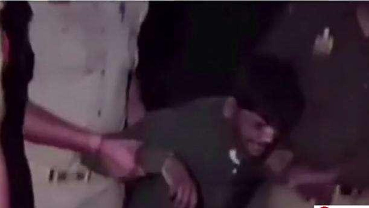 मथुरा: पुलिस और बदमाश के बीच हुई मुठभेड़, पैर में गोली लगने से घायल