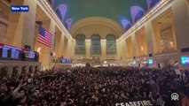 Barış yanlısı Yahudi gruplar, New York metrosunda toplandı! Çok sayıda kişi tutuklandı