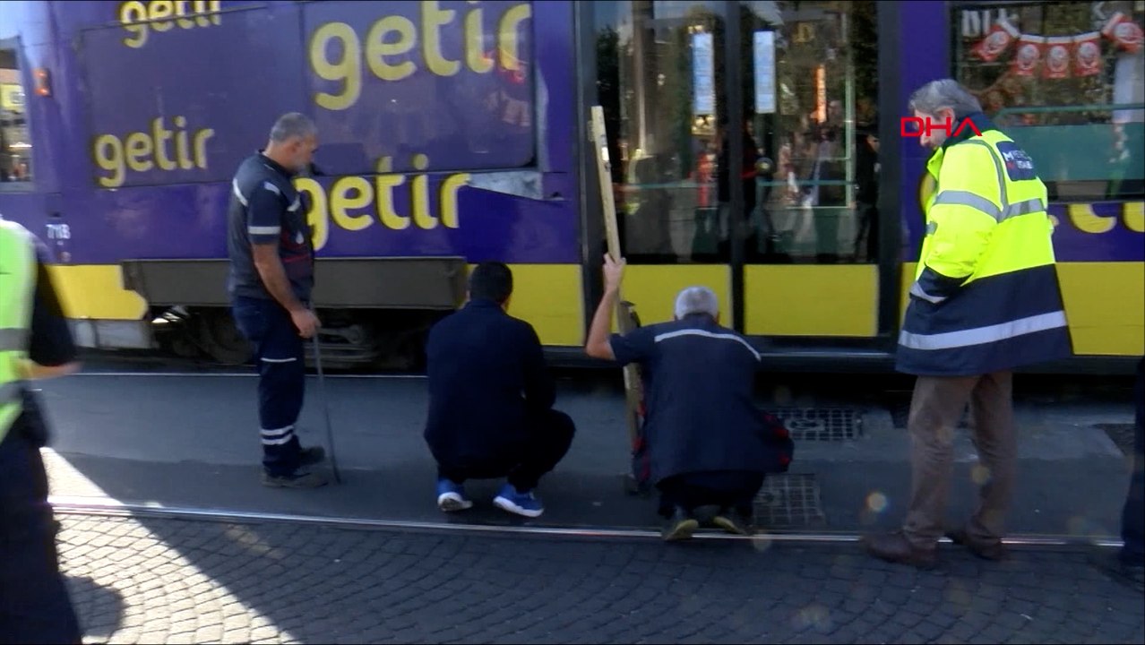 Kabataş-Bağcılar Tramvay Hattı'nda tramvay raydan çıktı
