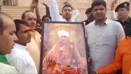 सीकर: हरियाणा के उपमुख्यमंत्री का एक दिवसीय फतेहपुर दौरा, यहाँ लगाई धोक