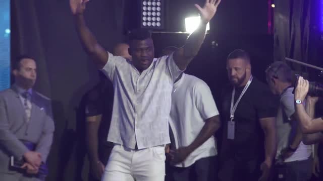 Poids lourds - La pesée d’avant combat entre Fury et Ngannou
