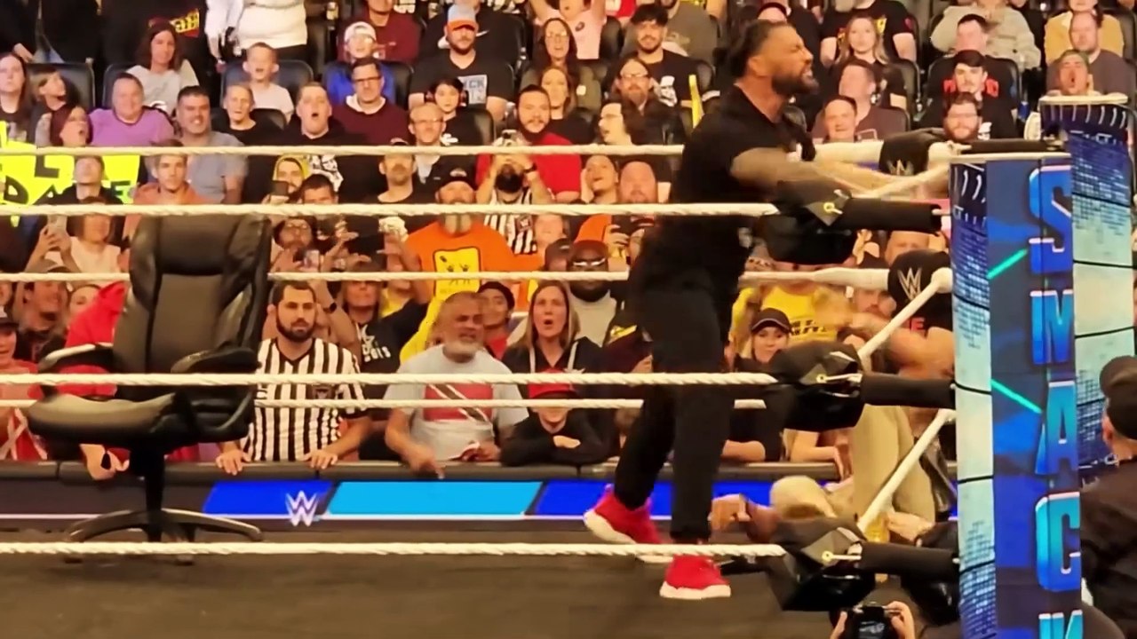 Roman Reigns Brawls With LA Knight - WWE Smackdown 10/27/2023