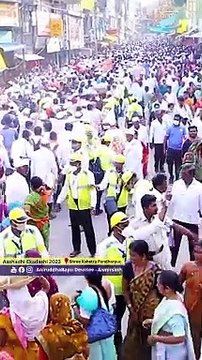 AADM Volunteers offer Crowd Management Seva in Pandharpur at Namdev Payari on Ashadhi Ekadashi 2023
