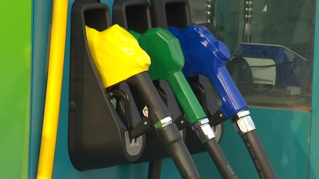 국내 주유소 기름값 3주 연속 하락... 다음 주 약보합세 전망 / YTN