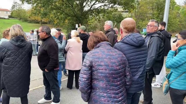 200 personnes manifestent contre un projet de construction à Villars