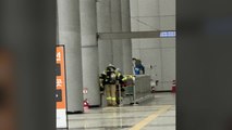 김포공항역 선로에서 연기...9호선·공항철도 한때 무정차 통과 / YTN