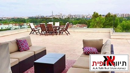 בהרצליה ב' פנטהאוז להשכרה. מרפסת גדולה עם נוף מרהיב