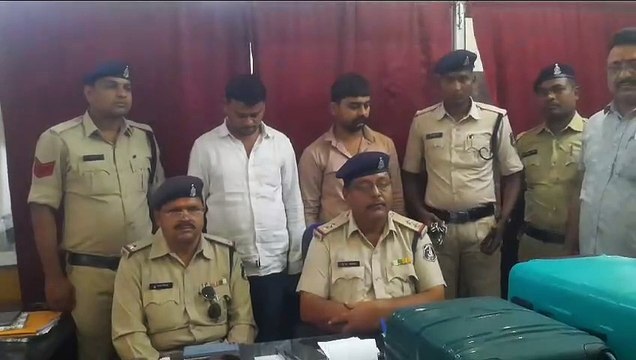 24 kg ganja recovered from two smugglers smuggling ganja through Heera