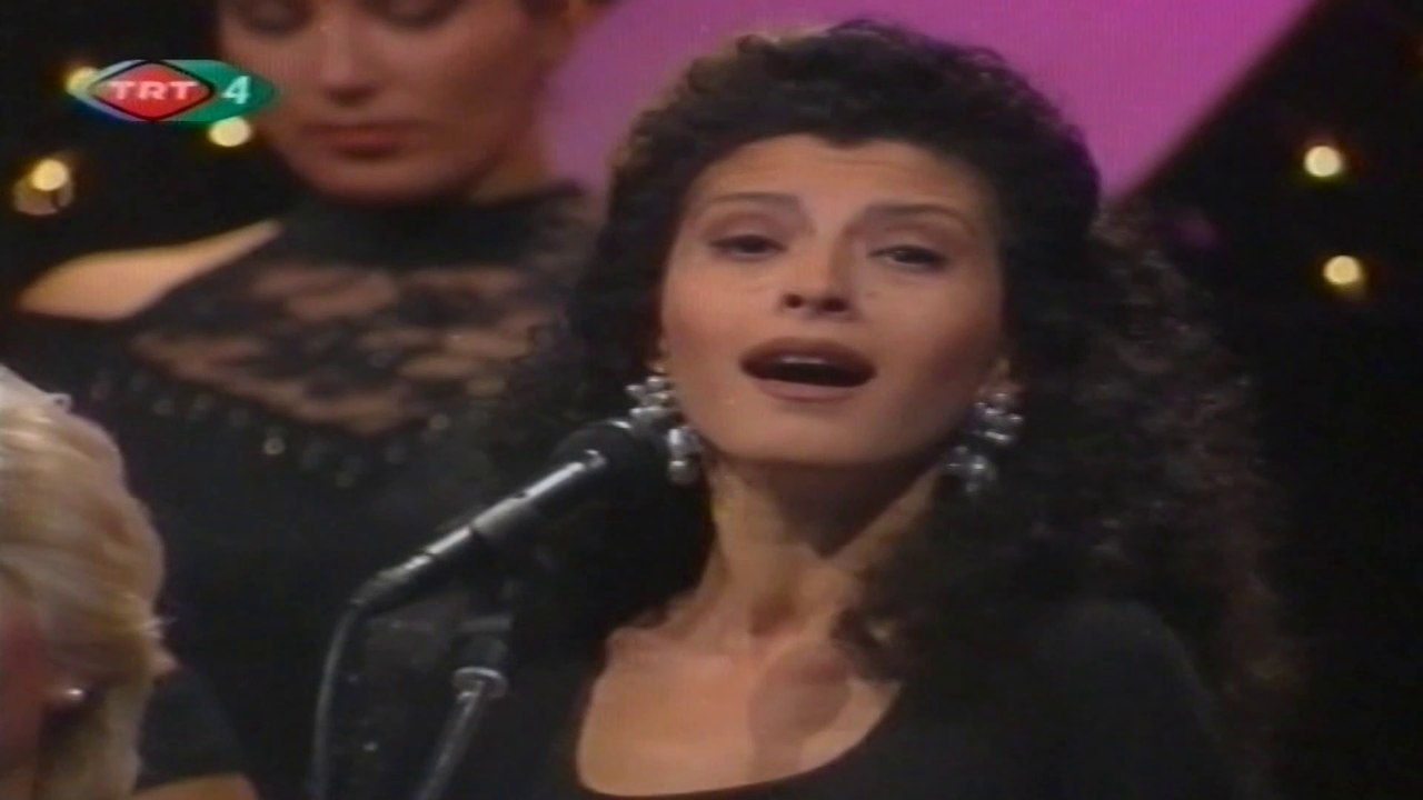 Elif Güreşçi   / Baharın gülleri açtı