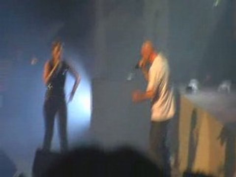 SINIK au zenith 2008 DE TOUT LA HAUT feat KAYNA SAMET