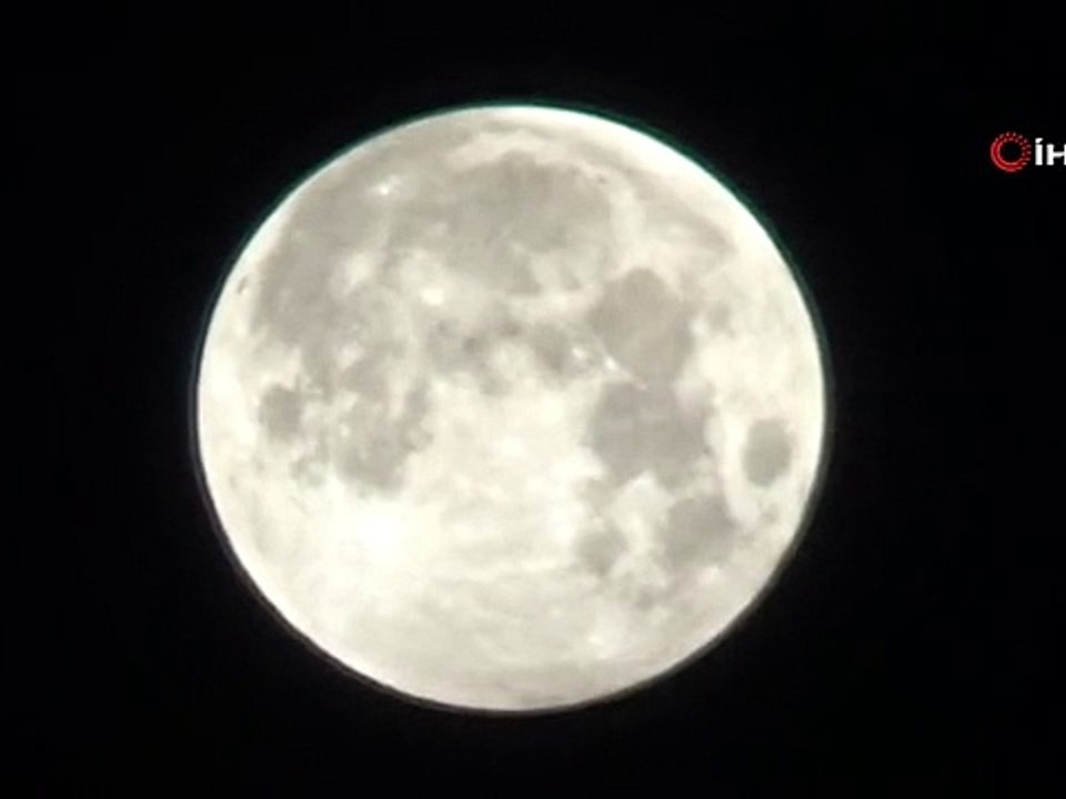 Van'da kanlı tutulması görsel şölen oluşturdu