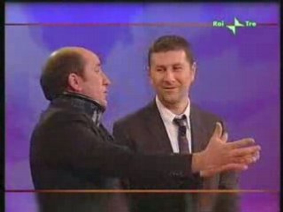 Antonio Albanese fa Ivo Perego - Manicure